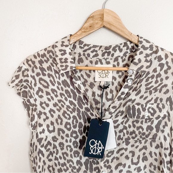 Chaser | NWT Flutter Sleeve Boho Leopard Print Button Down Top - Picture 2 of 12